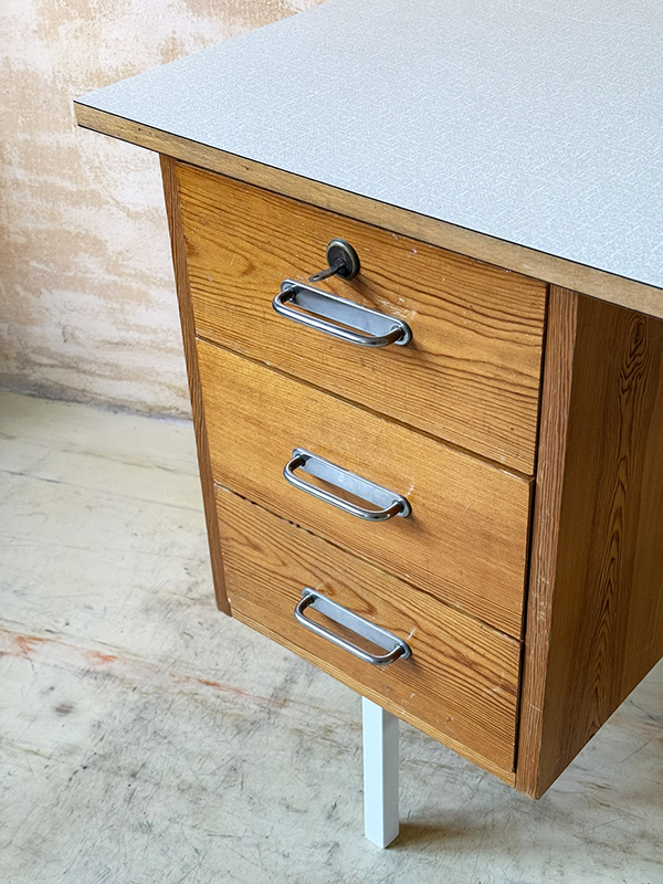 Stul s umakartem 2 s